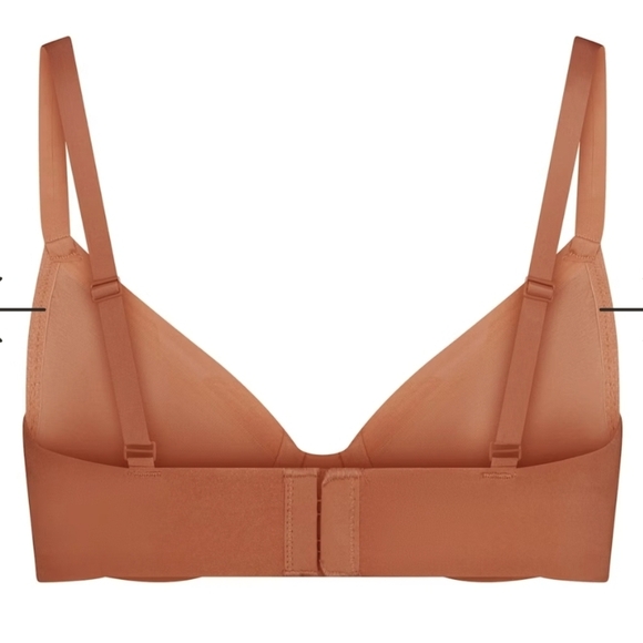 Skims No Show Molded Unlined Demi Bronze - Picture 2 of 10